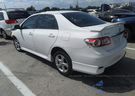 2011 Toyota Corolla S z USA, uszkodzony, nr VIN 2T1BU4EE7BC647075